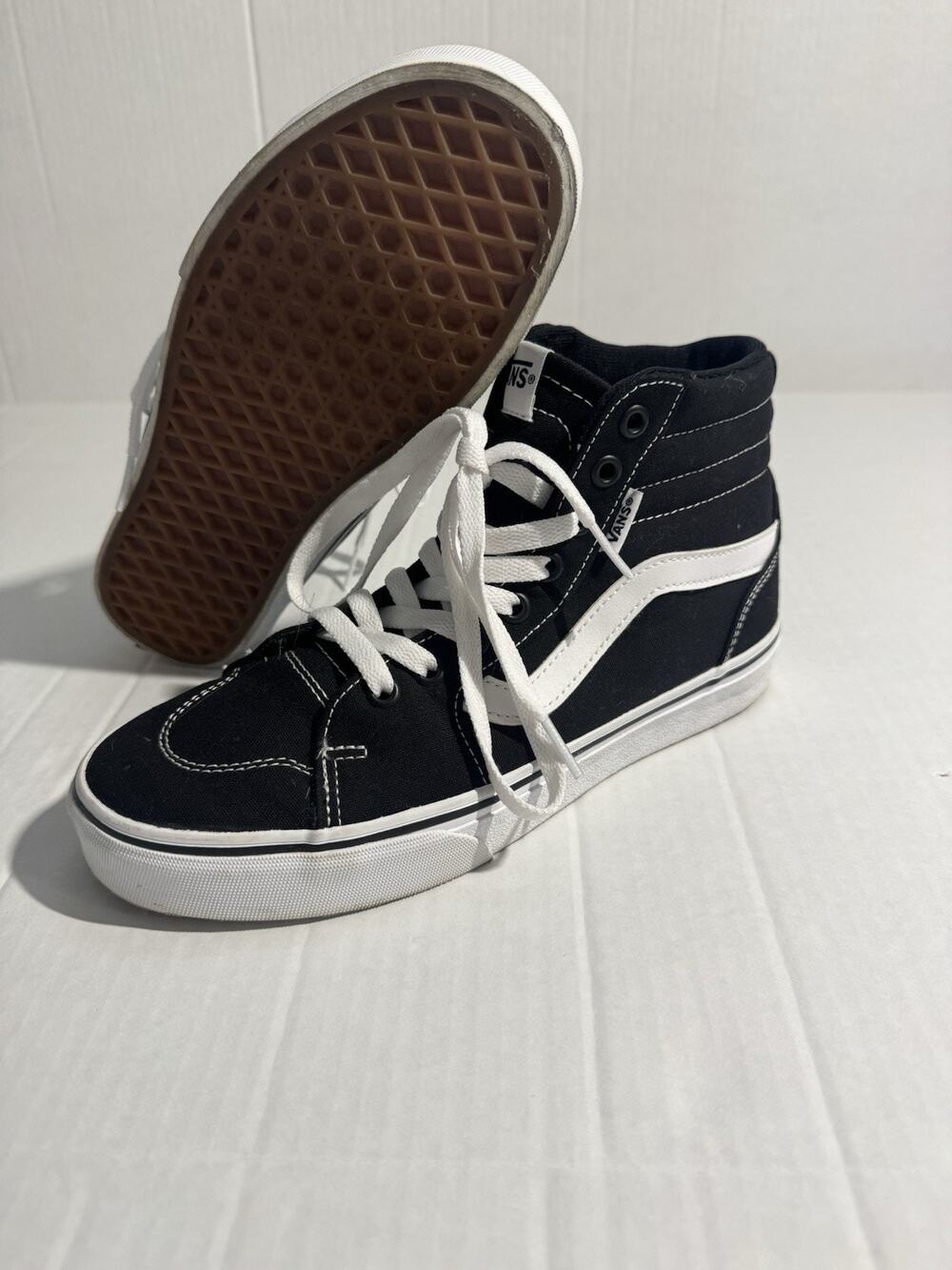 VANS Sk8-Hi Black/White Unisex Sneaker US 7.5 High Top Lace-Up